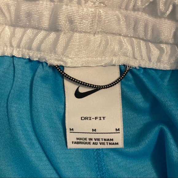 EUC Nike Dri-fit Boys Basketball Shorts Size M - Picture 4 of 4